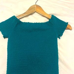 Teal and off the shoulder very cute top to wear on the go